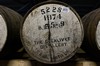 in alten Sherry- oder  Bourbonfässern.